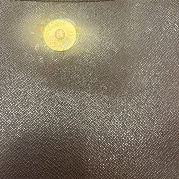 LV Damier - Picture 4 of 5